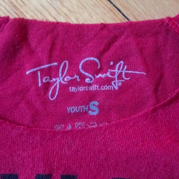 NWT Taylor Swift Red Youth size small. - Picture 2 of 7